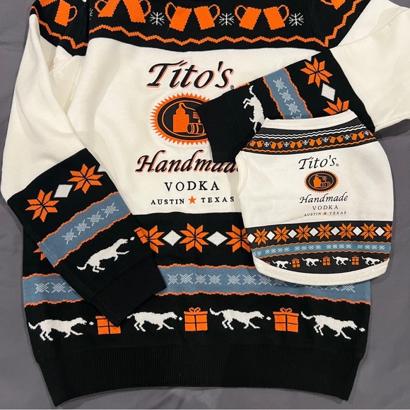 Tito’s Ugly Christmas Sweater 2022 with matching pet sweater - Picture 4 of 7